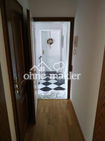 Flur mit Blick in Hausflur