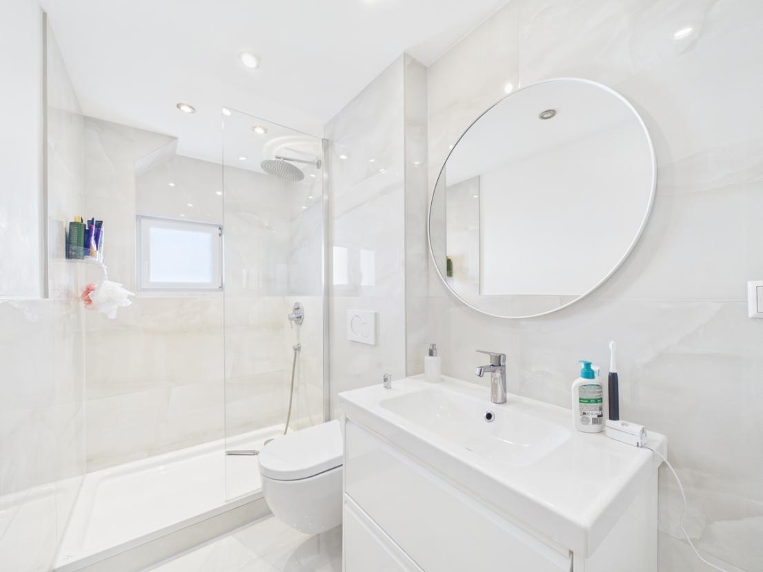 Tageslicht-Badezimmer