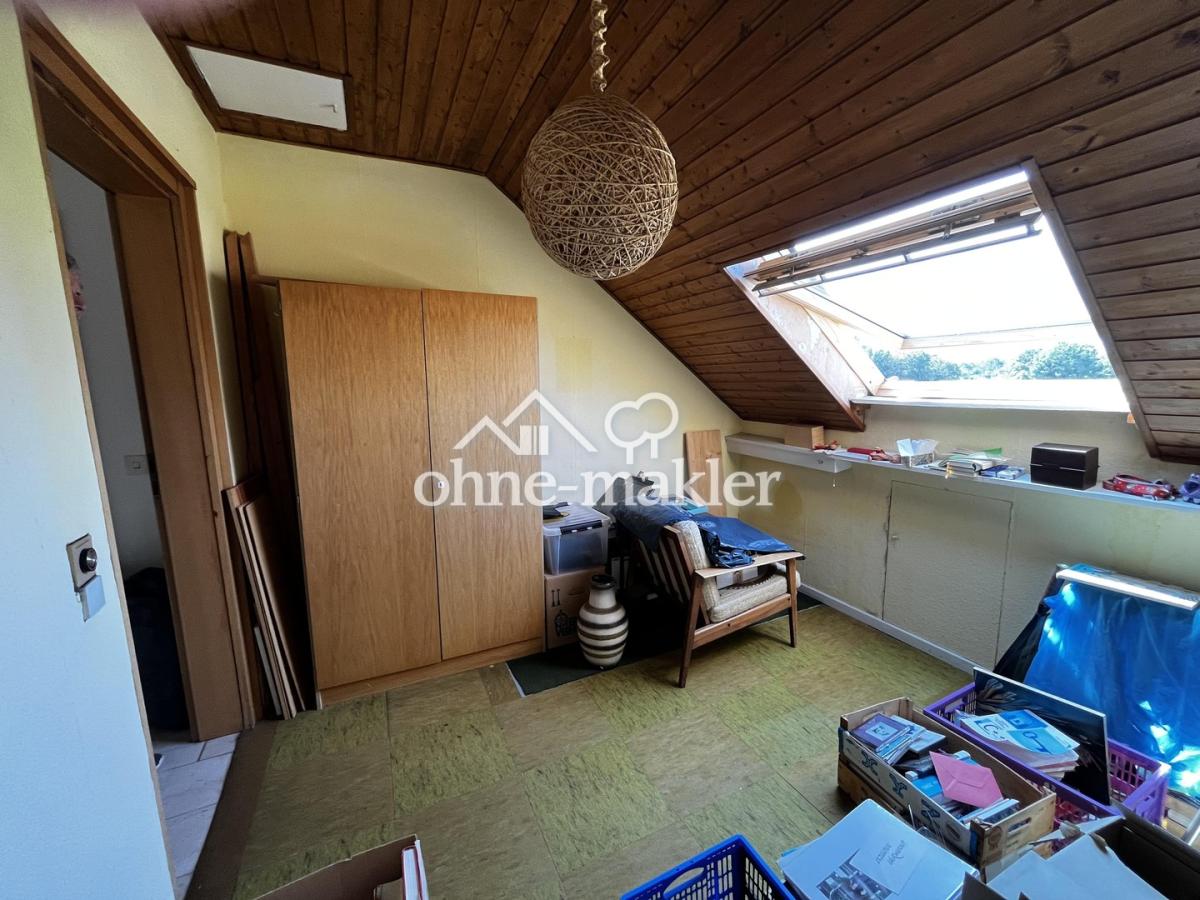 kleines Zimmer im DG