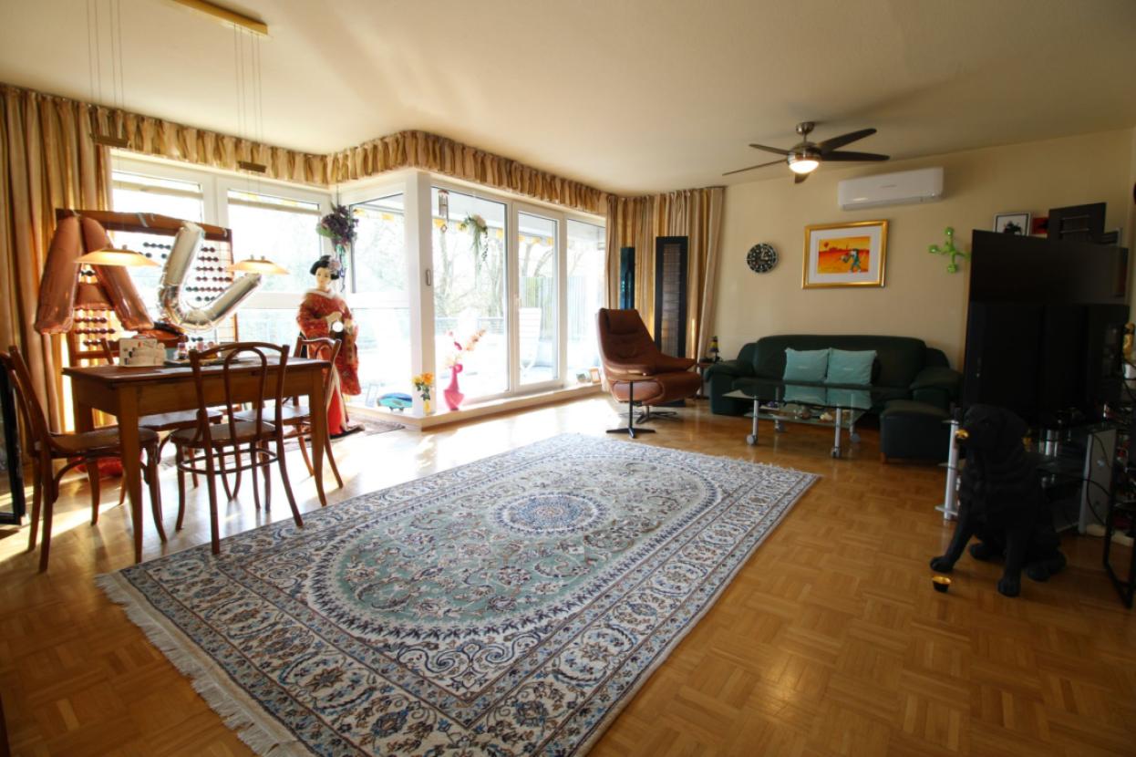 Wohnzimmer mit TerrasseJPG