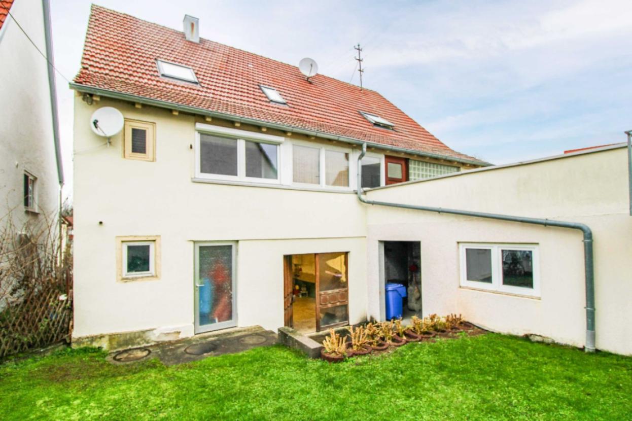 Haus Hinteransicht