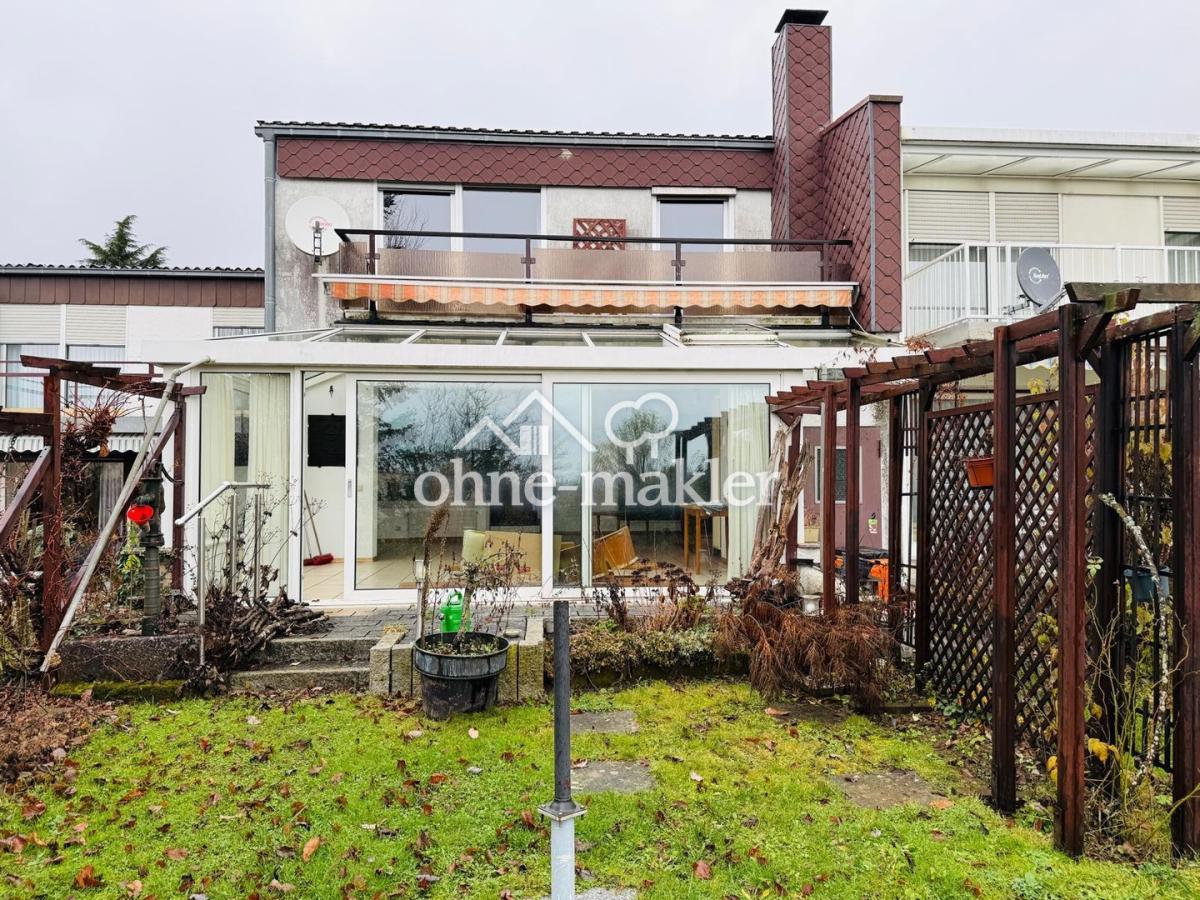 Garten mit Wintergarten