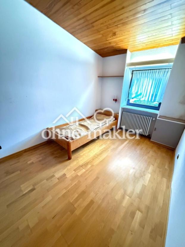 Schlafzimmer, Kinderzimmer 1.O