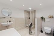 Badezimmer I UG-WHG
