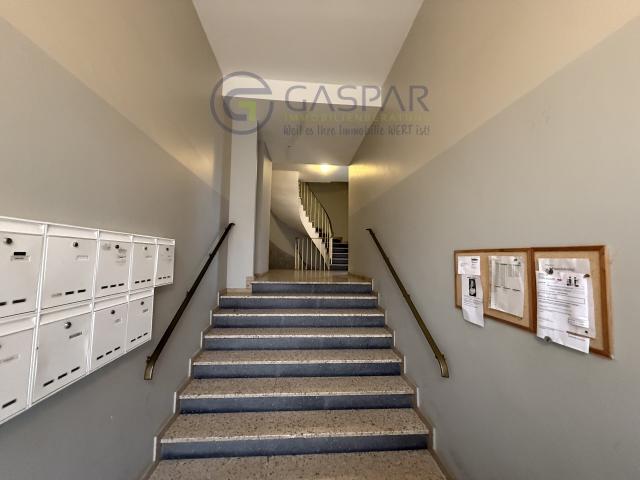 Eingang Mehrfamilienhaus