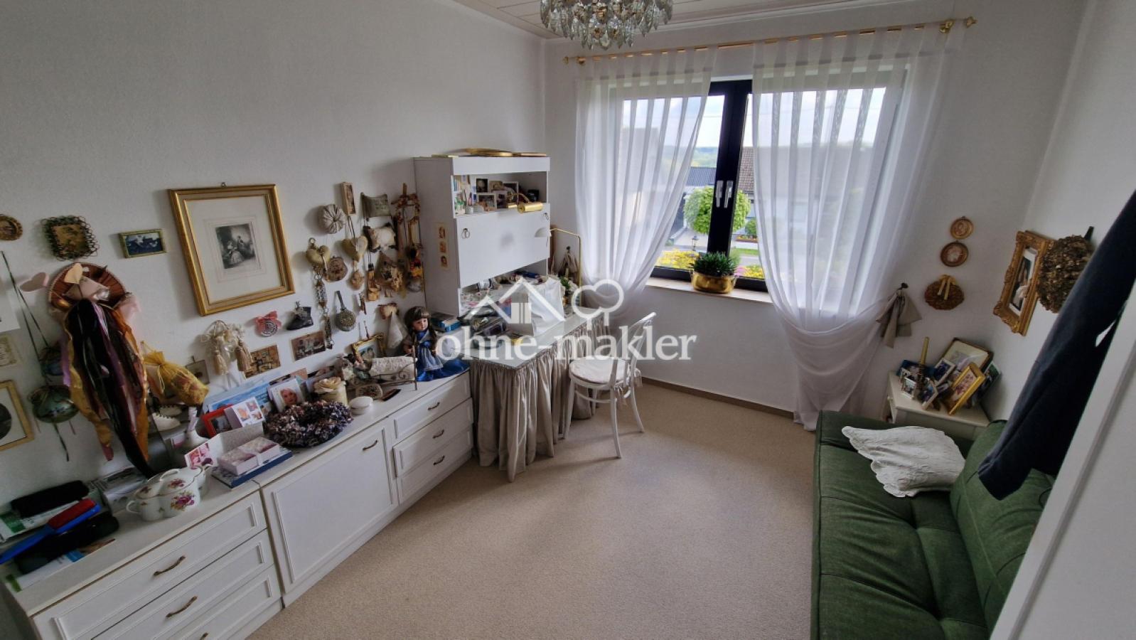 Kinder-/Ankleidezimmer