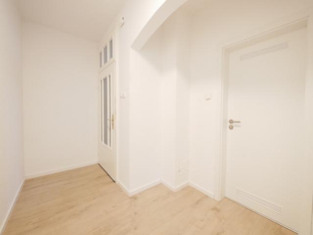 1. Obergeschoss links - Flur