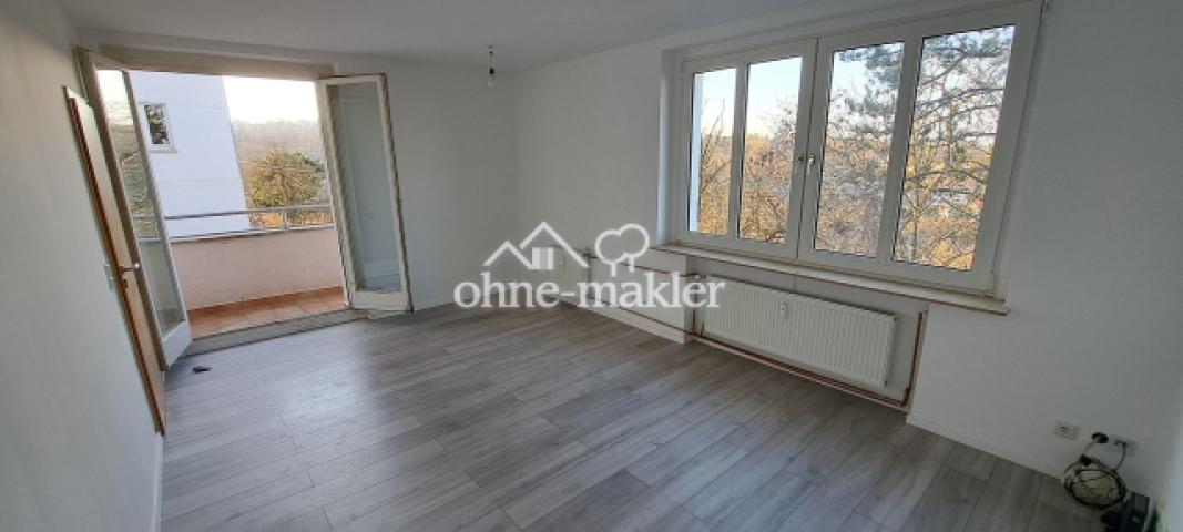 Wohnzimmer Richt. Balkon