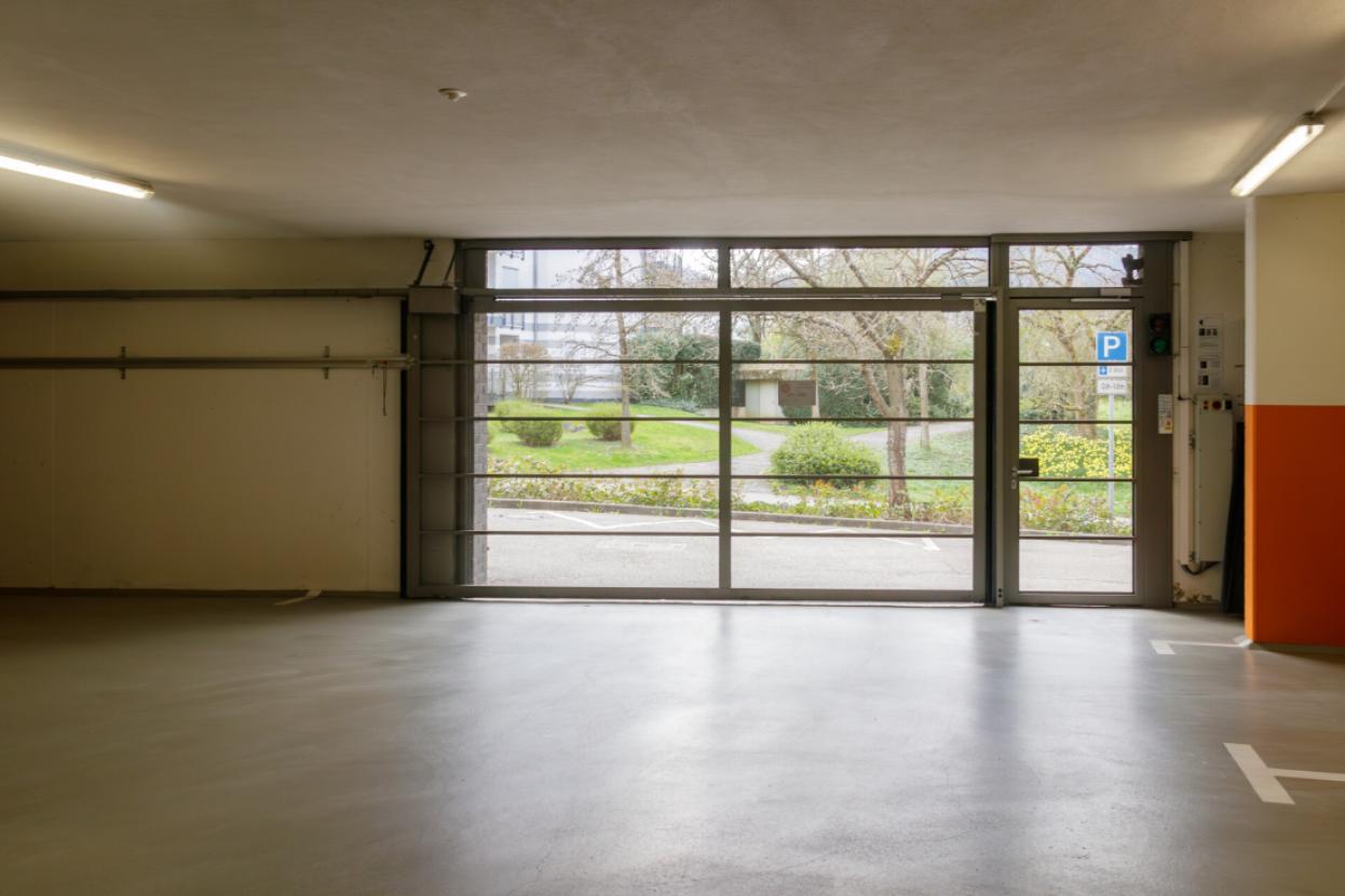 Tiefgaragenstellplatz
