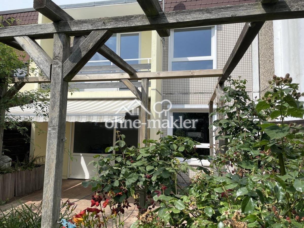 Blick auf Terrasse Markise