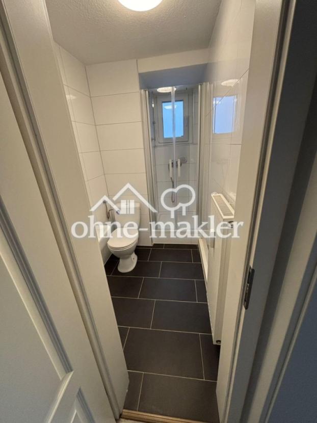 Badezimmer / Duschbad