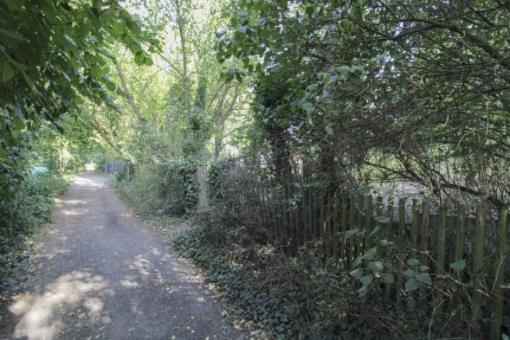 Zugang Grundstück Rückseite