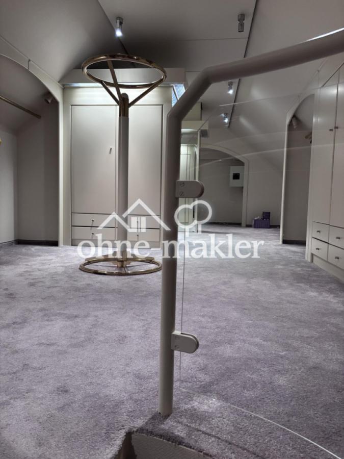 DG - Begehbarer Kleiderschrank