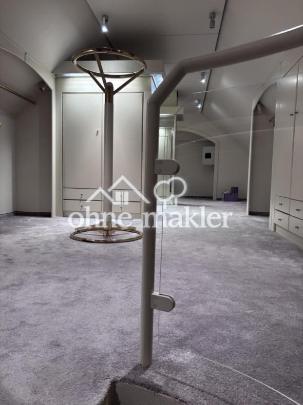 DG - Begehbarer Kleiderschrank