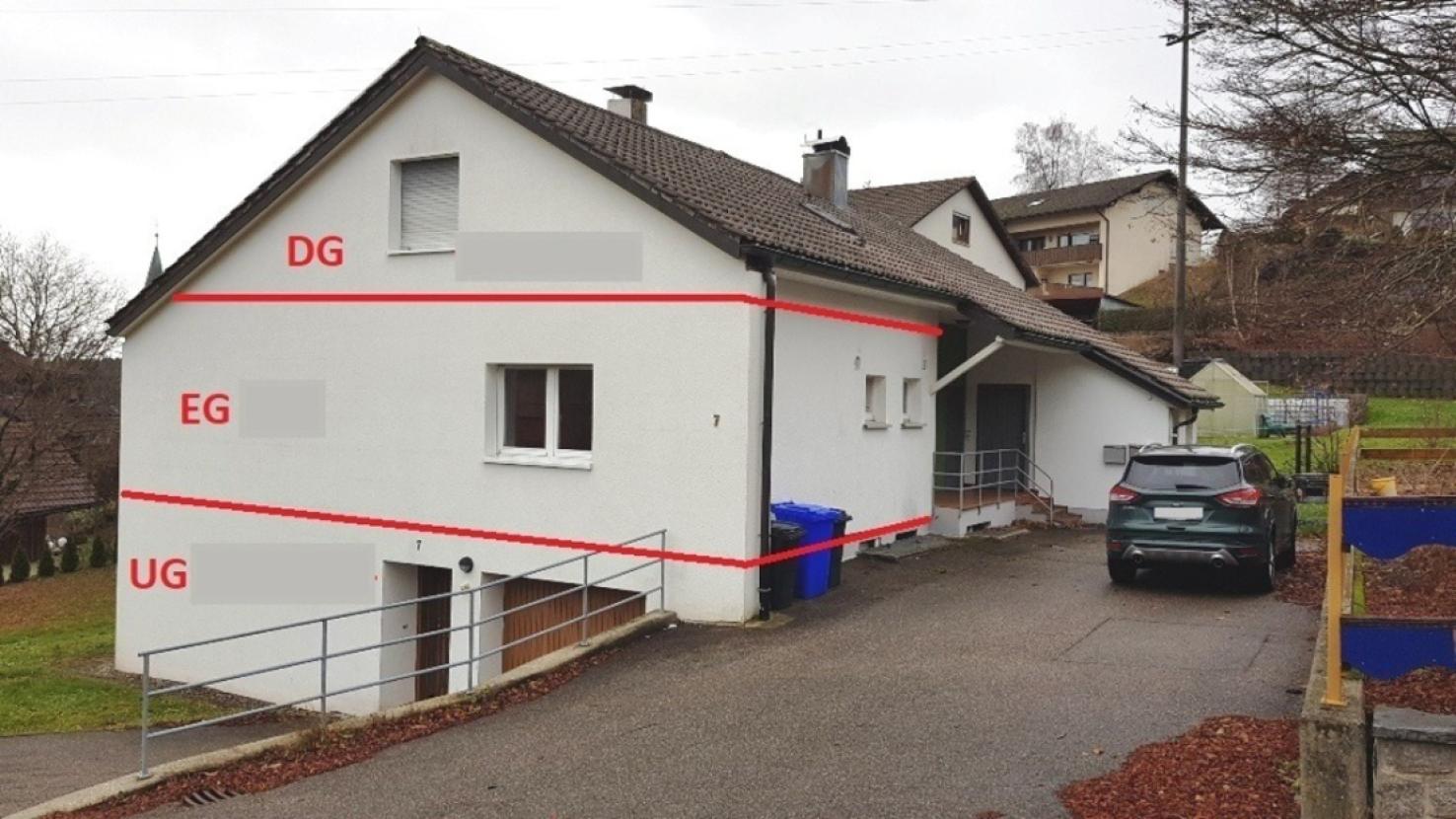 002 Haupteingang NO Seite