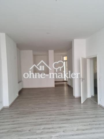 Halboffene oder offene Küche