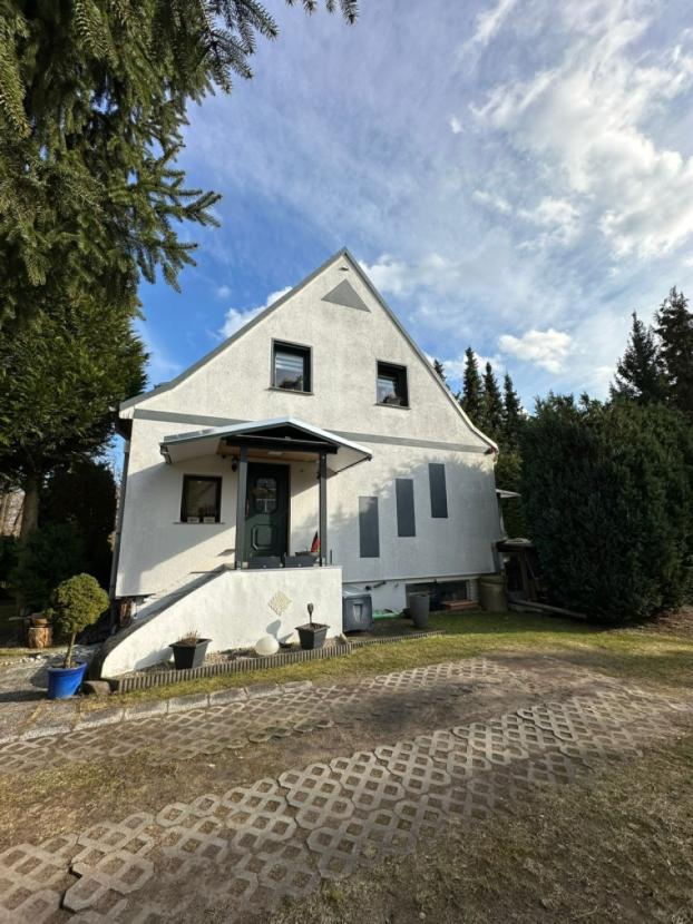 D987282A-62B0-440E-A038-F01A15D2F5C9