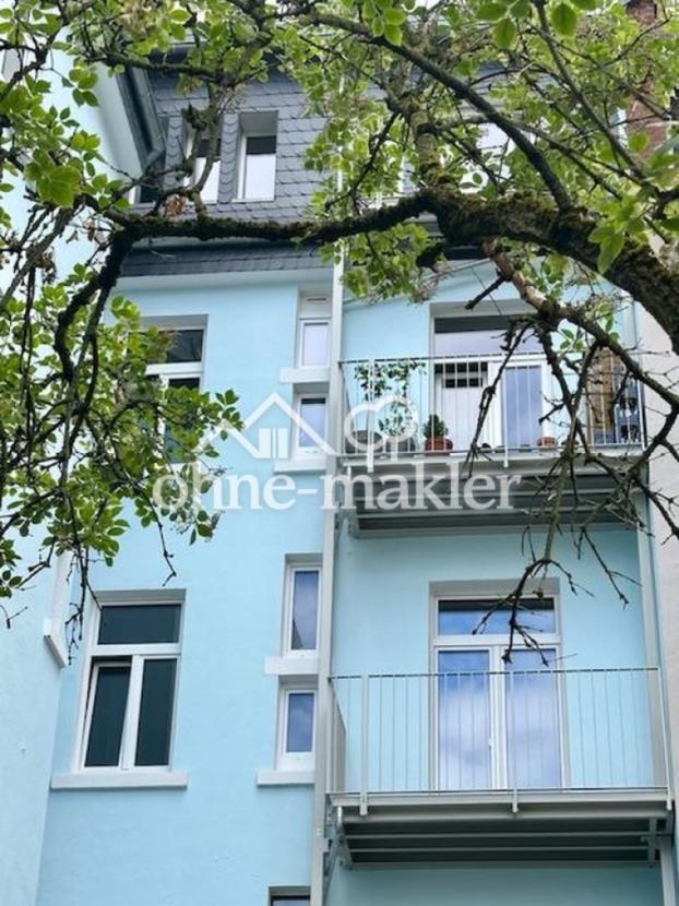 neue Balkonanlage Hofseite