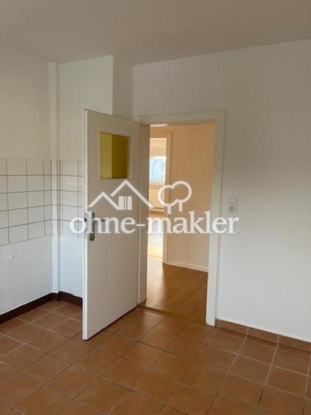 Küche mit Blick zum Flur