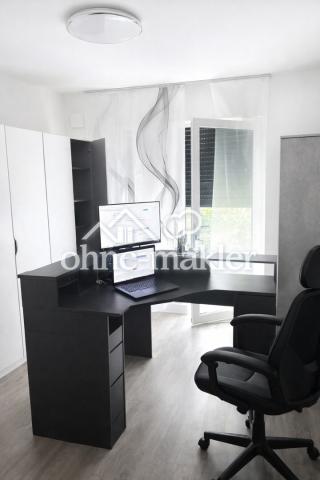 Arbeitszimmer EG