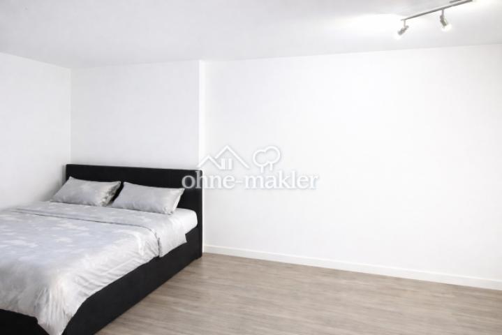 Schlafzimmer gross UG