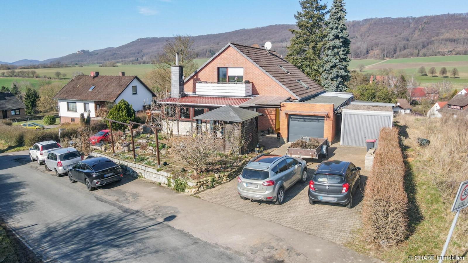 Außenansicht, Gebäudefront - Eingang