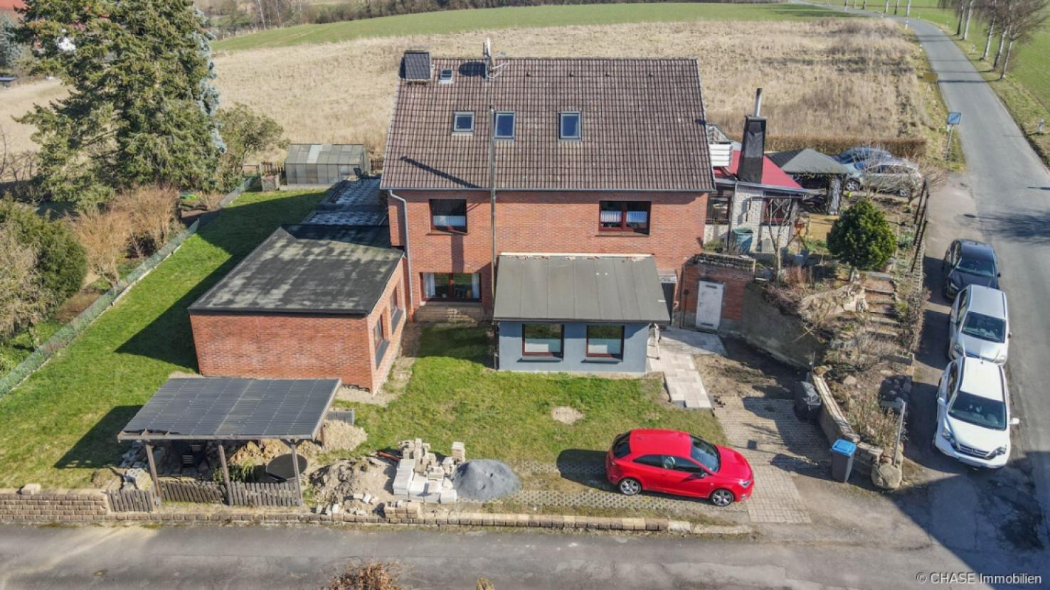 Außenansicht, seitlich 2