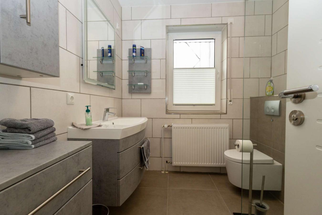 Badezimmer Erdgeschoss