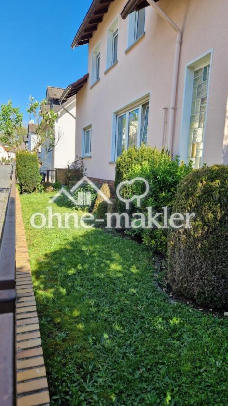 Straßenseite / ruhige Lage