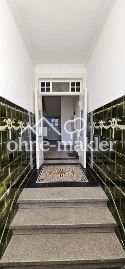 Terrazo und alte Kacheln 