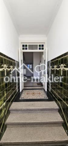 Terrazo und alte Kacheln 