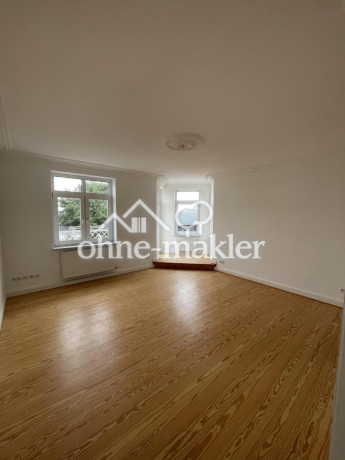 Wohnzimmer mit Erker