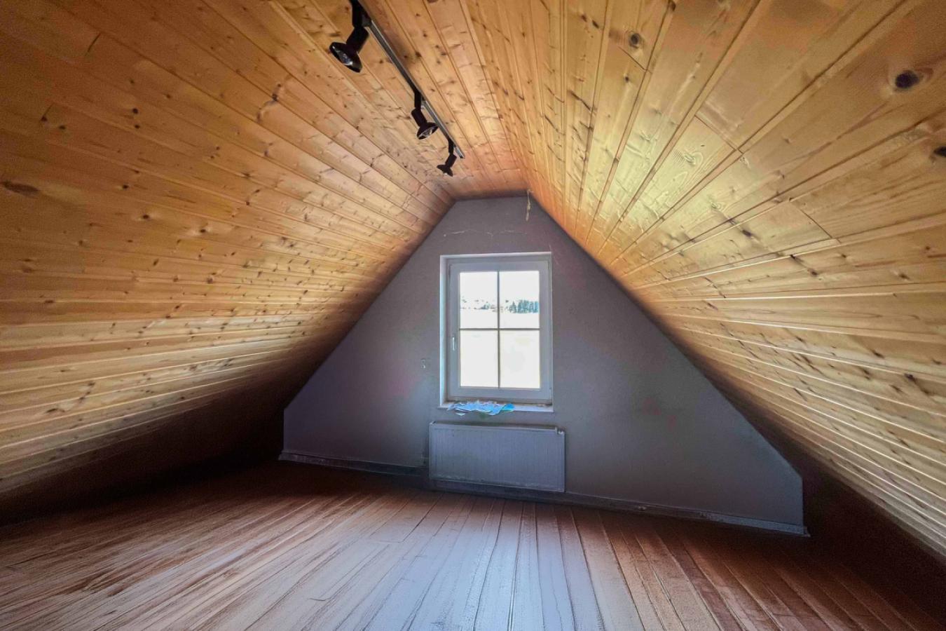 ausgebauter Spitzboden KI