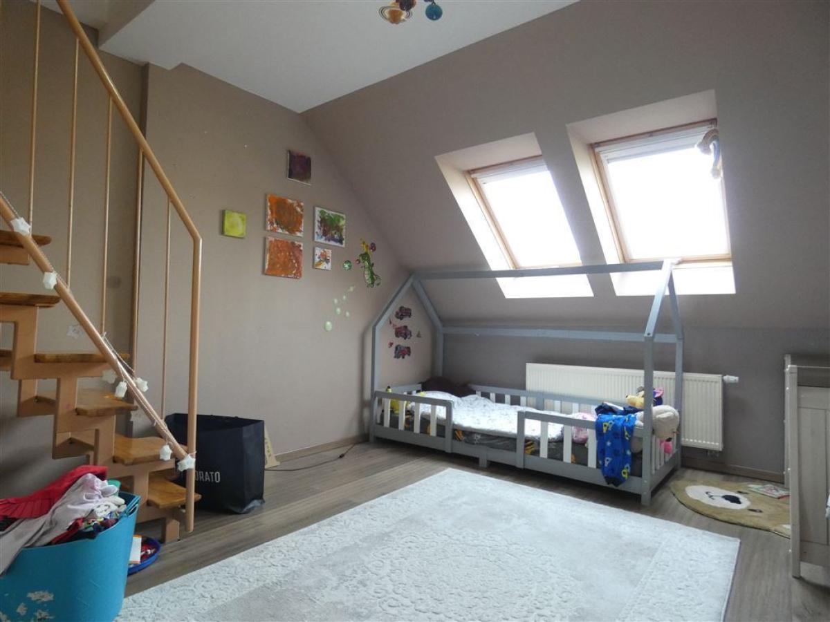 helles Kinderzimmer Dach