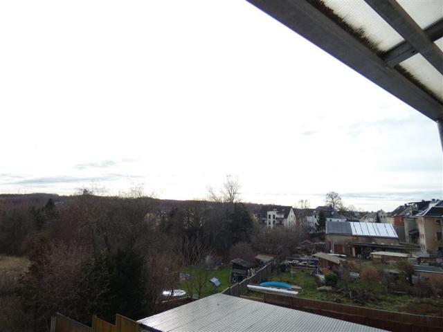 herrliche unveraute Aussicht vom Balkon