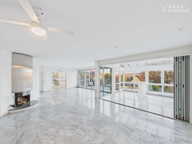 Wohn- Essbereich mit Wintergarten 