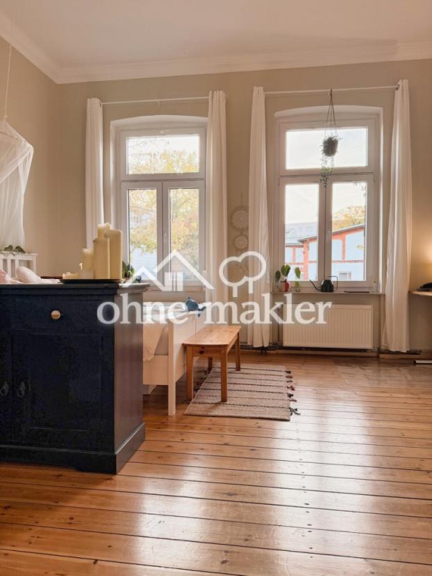 Schlaf-/ Arbeitszimmer EG