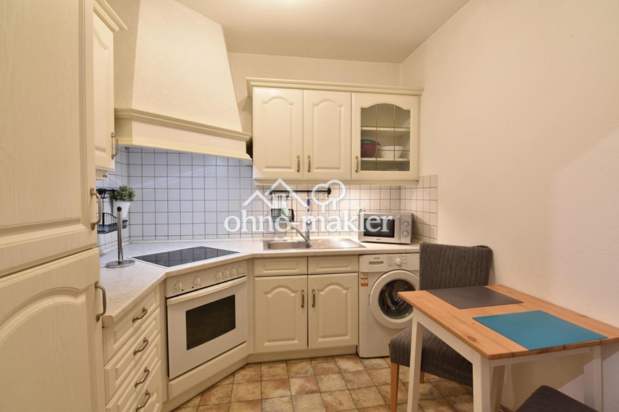 Küche mit Sitzgelegenheit