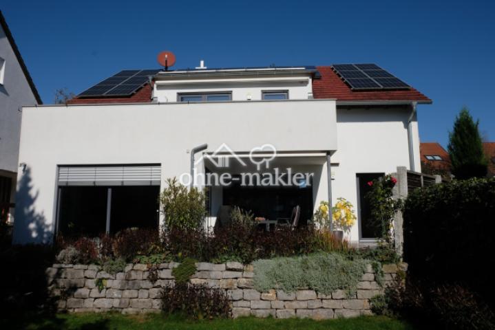 Hausansicht vom Garten