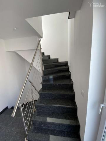 Treppenhaus mit hochwertigen Materi