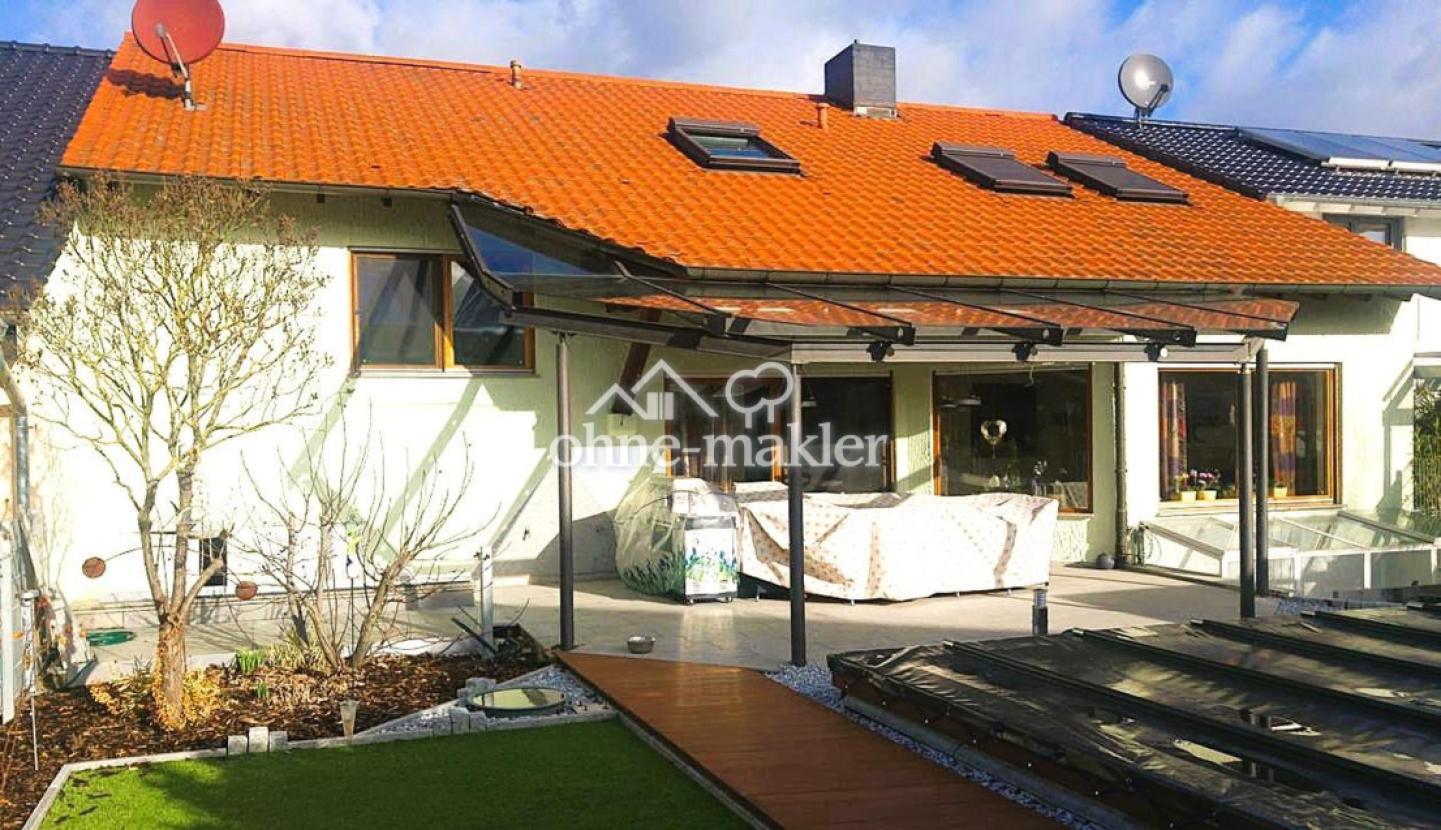 Blick Haus Garten  HERBST