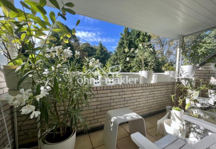 Loggia Weitblick in Park-Garte