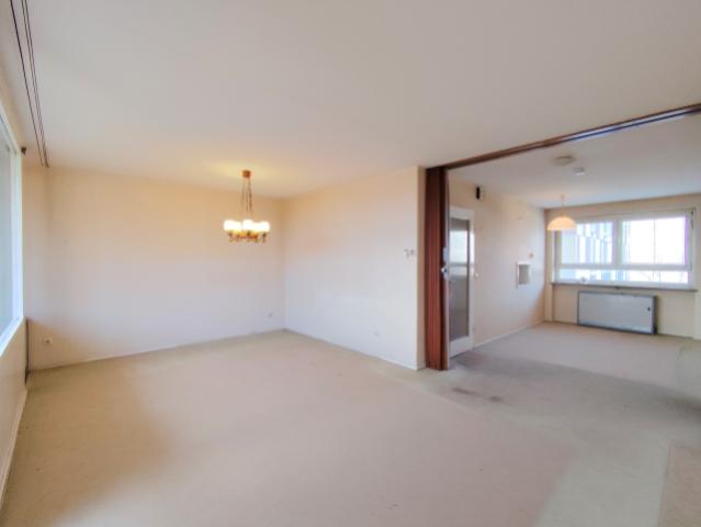Wohnzimmer mit Essbereich
