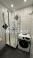 Badezimmer mit Waschmaschine 