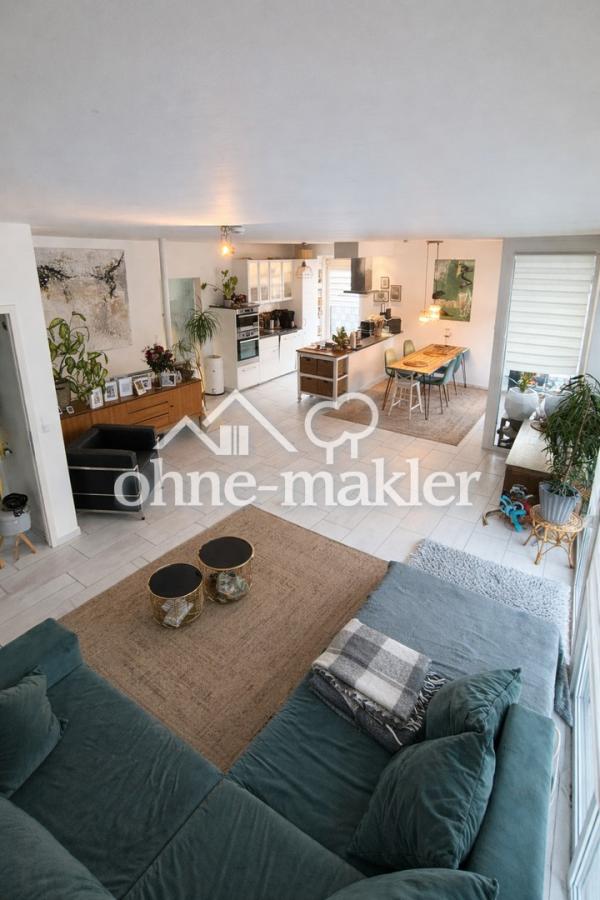 Wohn- & Essbereich + Küche