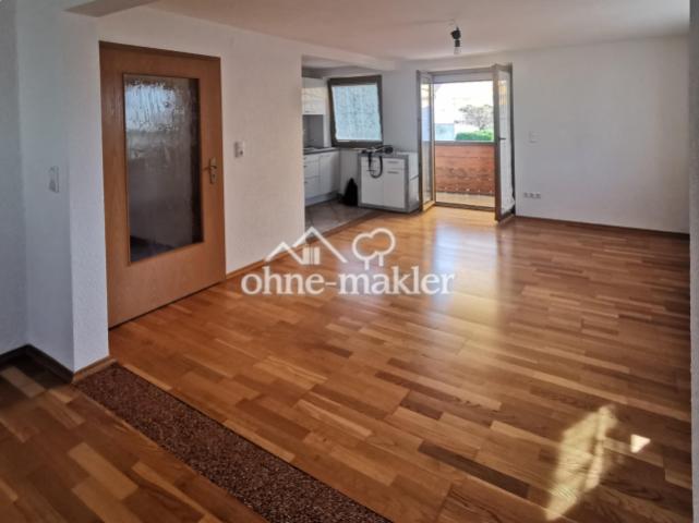 Wohnzi. Blick zu Küche/Balkon