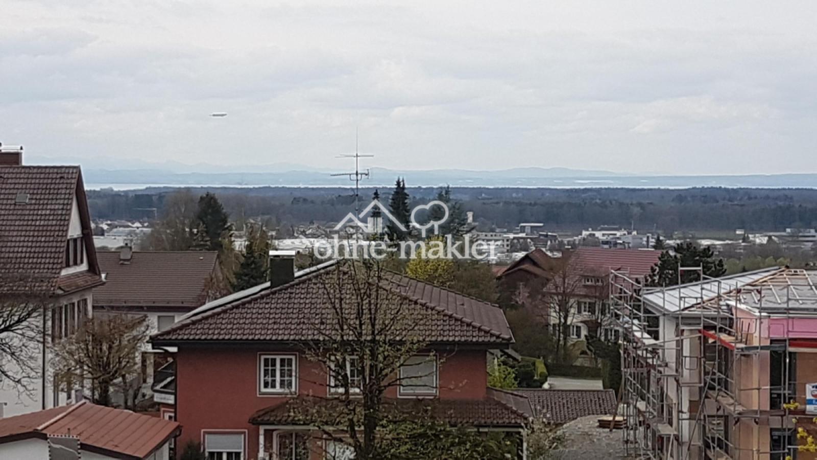 Blick vom Balkon auf die Alpen