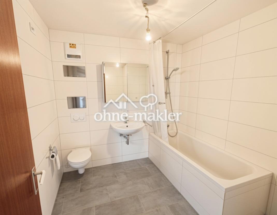 Frisch renoviertes Bad