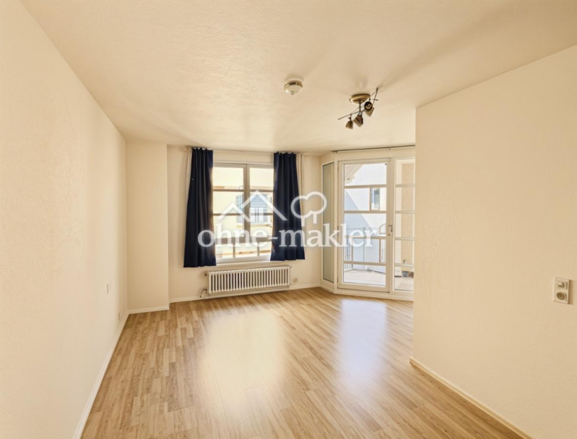 Schlafzimmer mit Balkonzugang