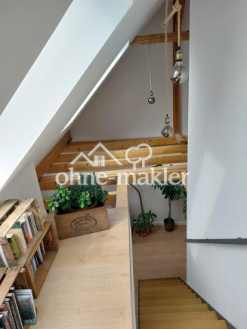 Empore mit Einrichtungsbeispie